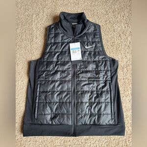 Nike Running Women's Therma-FIT Synthetic Fill Vest Black DD6084-010 Size Medium